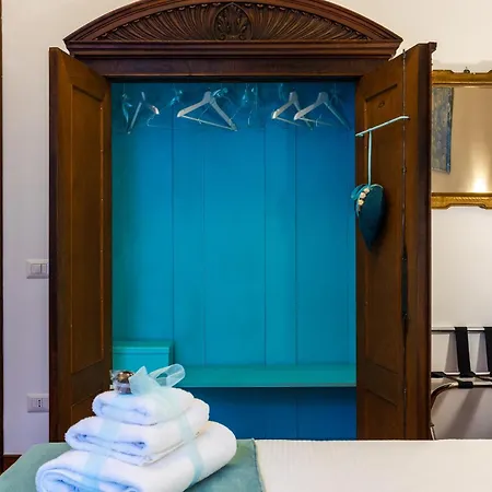 E Il Pittore Apartmán