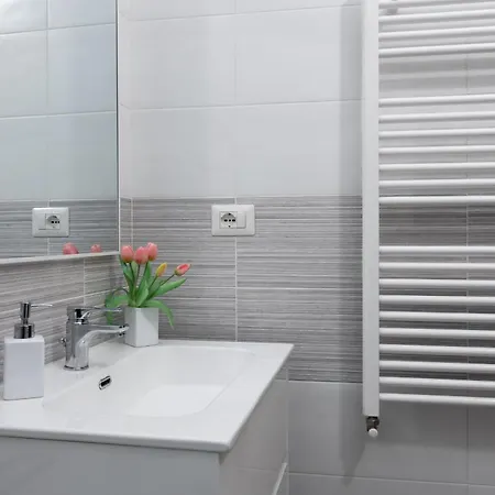 아파트 E Il Pittore